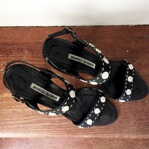 Vintage Manolo Blahnik Button Sandals